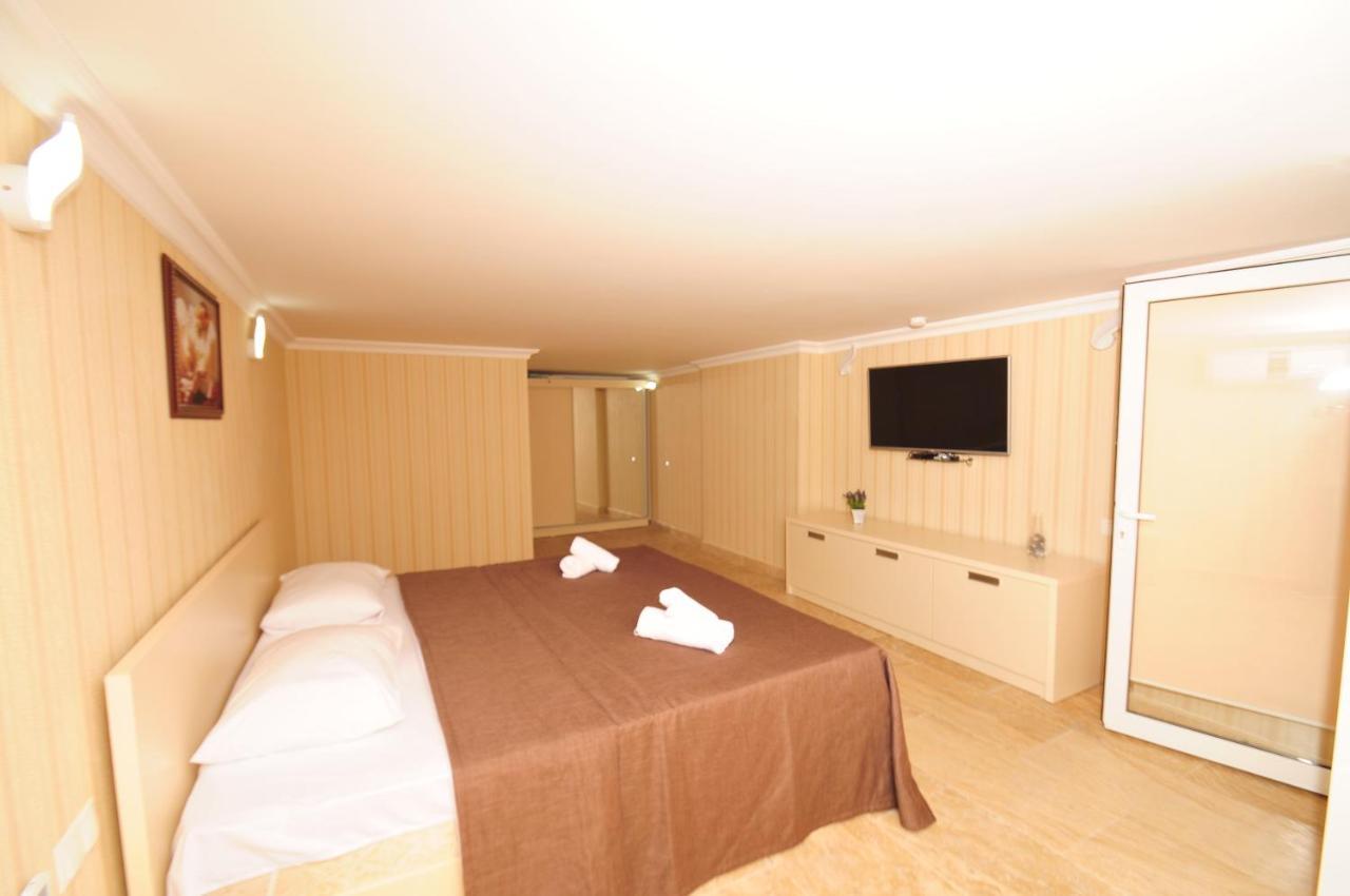 Orbi Apart Hotel In Front Of Aquapark 바투미 외부 사진