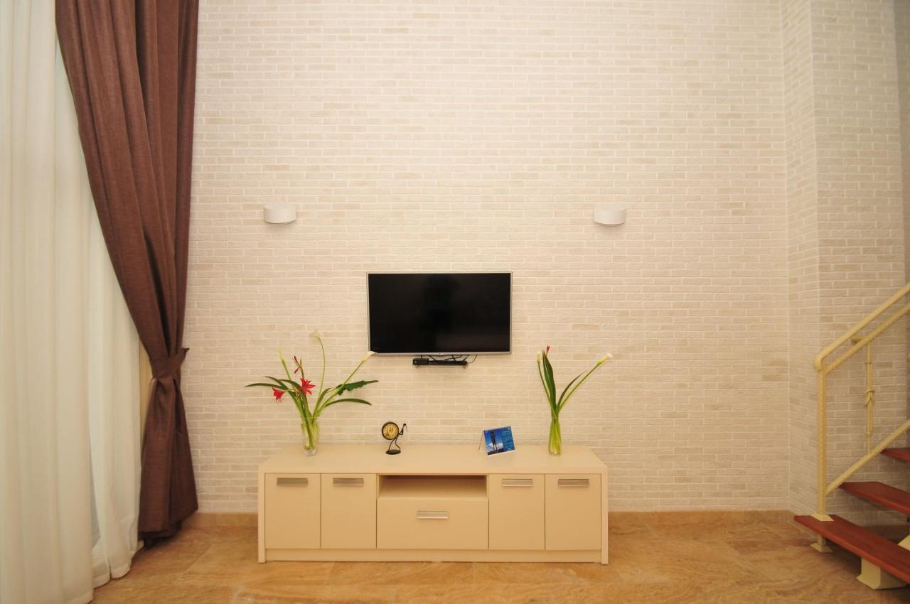 Orbi Apart Hotel In Front Of Aquapark 바투미 외부 사진
